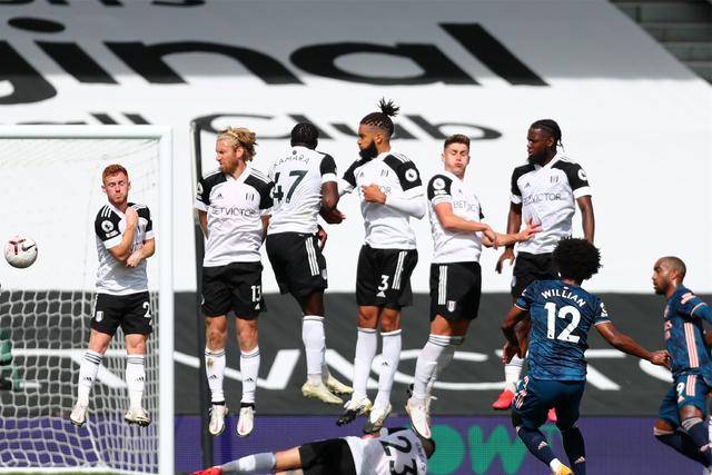  里尔新援首秀破门，助球队客场战平强敌  