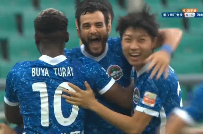  特鲁瓦防守反击犀利抓住机会偷袭得手拿三分